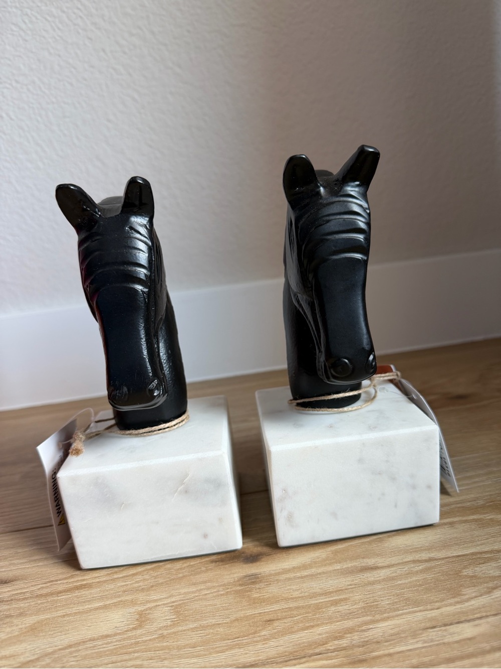 Unbranded Black Horse Head Marble Bookends - Set of 2
